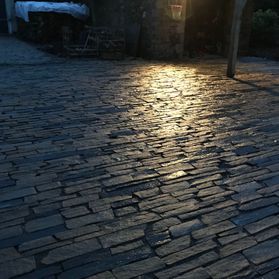 Cour Gneiss